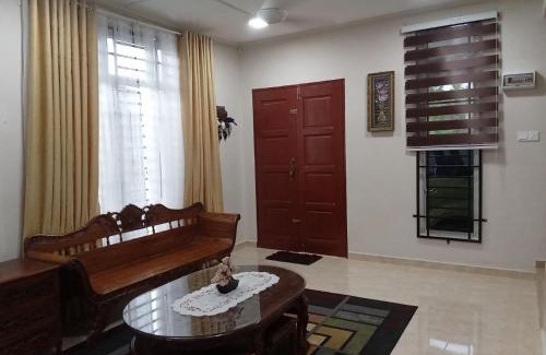Kampung Geretak Nombor Tiga House | CHE SUE HOMESTAY 01