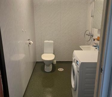 Evenes Apartment | Cheap Apartment near airport with free parking and combined washer and dryer Always Ready Finhaugveien 5