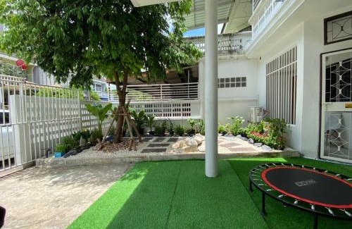 Sena Nikhom Apartment | Cheap house 7min next to BTS Kasetsart , 5 bedroom