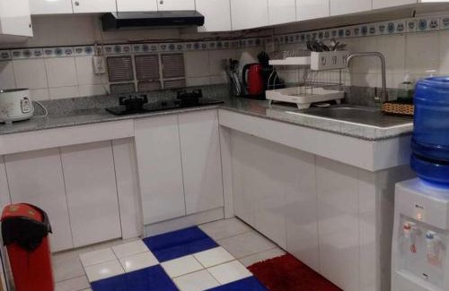 Mandaue Apartment | CheapEntireHouse Mel Place in Mandaue with Netflix for 5pax or more