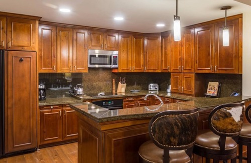 Aspen Condo | CHEAPEST 2BR/2BA RITZ CARLTON CONDO- Ski-In/Ski-Out; 1/19-1/23