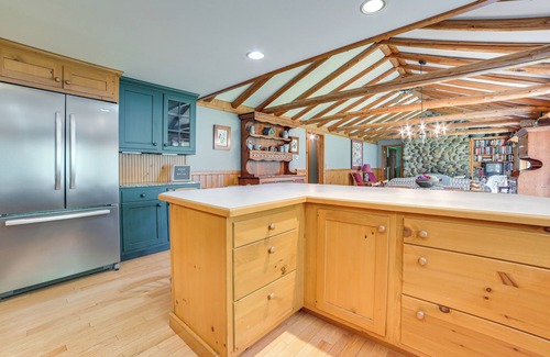 Cheboygan House | Cheboygan Home w/Private Boat Dock on Burt Lake!