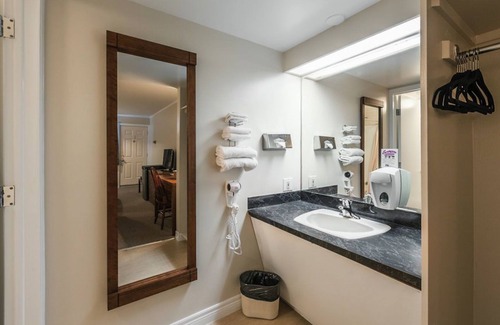 North End Hotel | Chebucto Inn