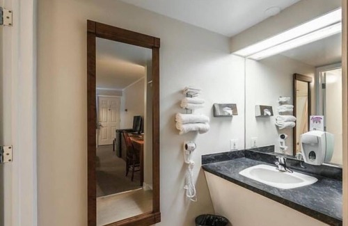 North End Hotel | Chebucto Inn