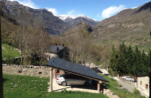 Villanova House | CHECK-IN CASAS Borda Blaner