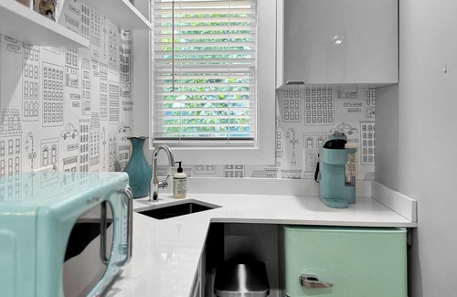 Williams Bay Apartment | Check out our Winter Specials! 1 BD. Sleeps 4. Steps to the Beach and Spa