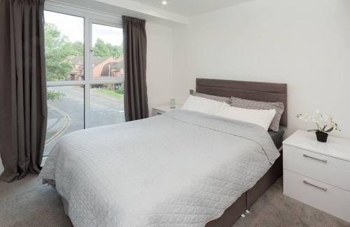 Luton House | Cheerful 1-BDR Luxury Flat in Prime Location