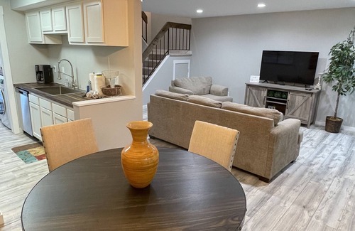Baseline Sub House | Cheerful 2 bedroom townhouse across street from CU