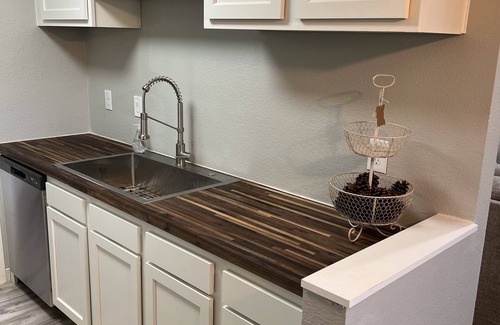 Baseline Sub House | Cheerful 2 bedroom townhouse across street from CU