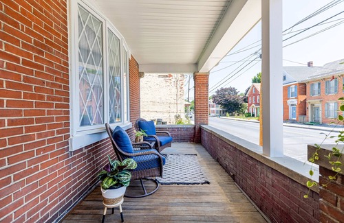 Chambersburg House | Cheerful 2-bedroom home in the Boro Chambersburg