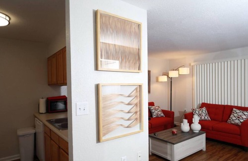 Tallahassee Apartment | Cheerful 2 Bedroom Townhouse