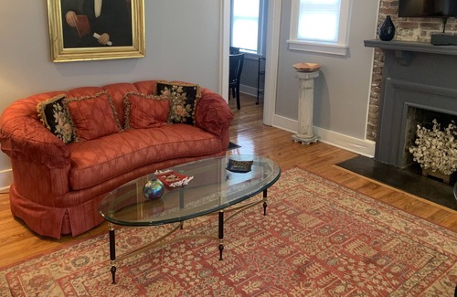 Historic Edgefield House | Cheerful 2-BR Bungalow in East Nashville