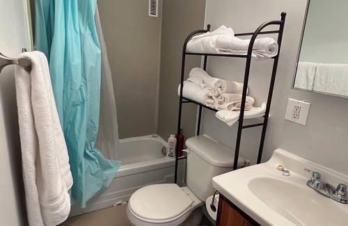Saskatoon House | Cheerful 2beds home(15% off over 30D)