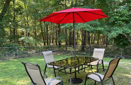 North Kingstown House | Cheerful 3-bedroom home, sleeps 6. Dog-friendly!
