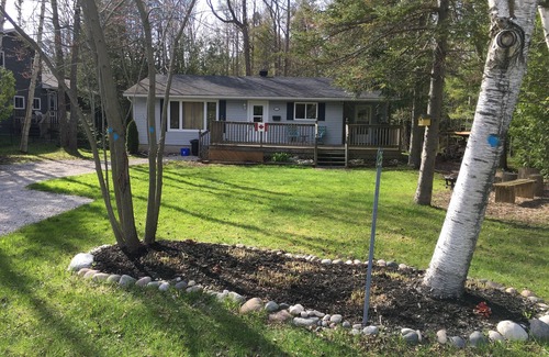 Saugeen Shores Cottage | Cheerful 3-bedroom cottage Port Elgen