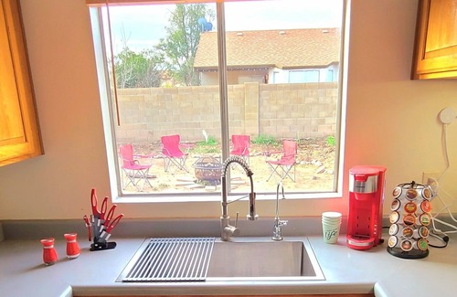 Tucson House | Cheerful 3 bedroom house with a beautiful backyard