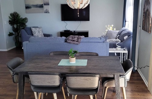Green Valley Ranch House | Cheerful 3-bedroom residential home.