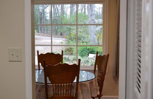 Fredericksburg House | Cheerful 3 bedroom home with a sauna and summer pool