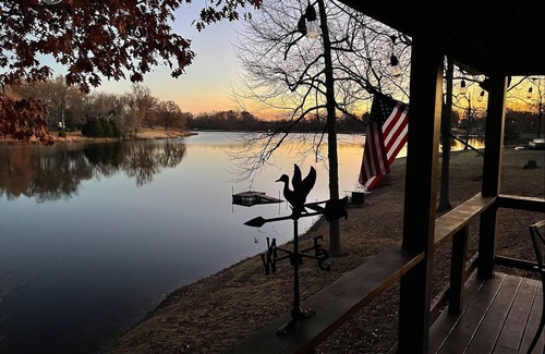 Nortonville House | Cheerful 3 Bedroom home on a semi-private lake