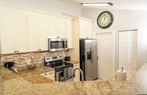 Port Saint Lucie House | CHEERFUL 3 BEDROOM HOME