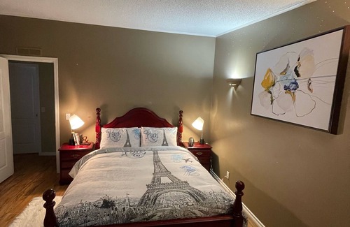 Anglemont House | Cheerful 3-bedroom vacation home