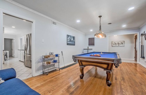 Northeast Dallas House | Cheerful 3-bedroom with a Pool