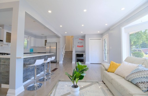 Burlington House | Cheerful 3 bedrooms home near Lake Burlington