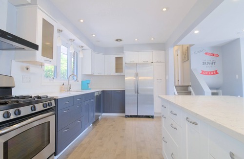 Burlington House | Cheerful 3 bedrooms home near Lake Burlington