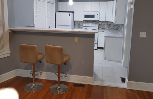 Aldan House | Cheerful 3 bedrooms residential home. 2 rooms has beds. 3rd room is home office.