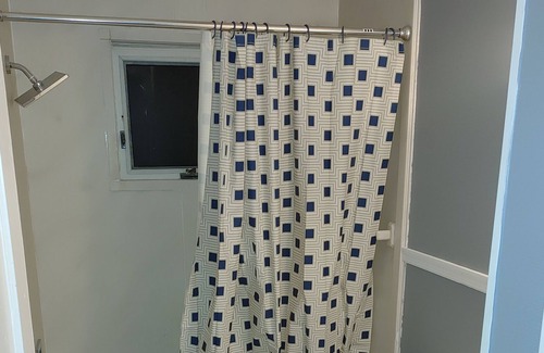 Aldan House | Cheerful 3 bedrooms residential home. 2 rooms has beds. 3rd room is home office.