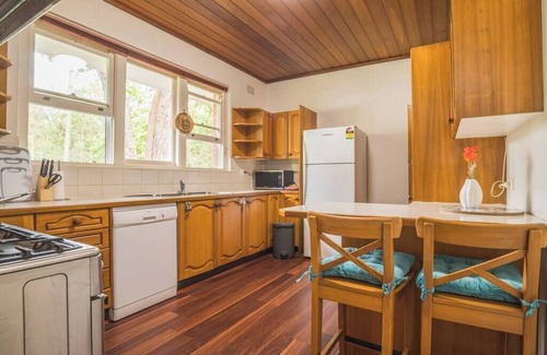 Killara House | Cheerful 3bedroom home in Sydney North with wifi