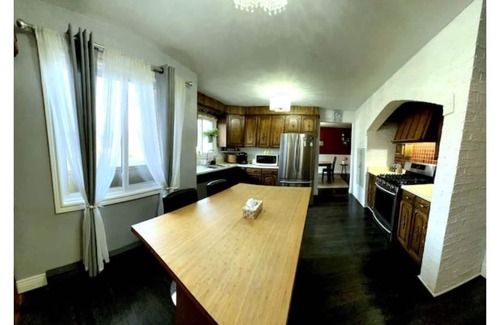 Algoma District House | Cheerful 4-bedroom house with lots of Amenities