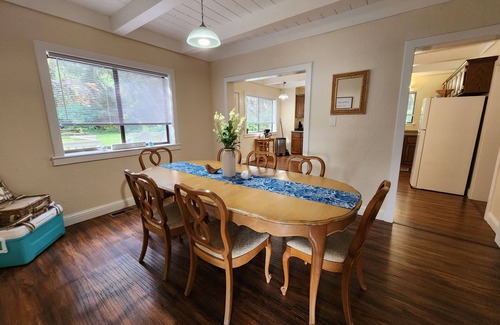 McKinleyville House | Cheerful 4-bedroom home in the woods