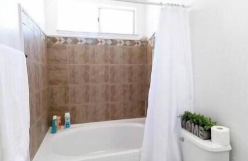 Moreno Valley House | Cheerful 4 bedroom home with free Wi-Fi