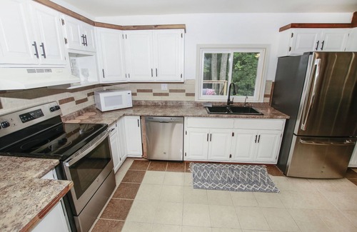 Tay Cottage | Cheerful 4-bedroom cottage in nature setting