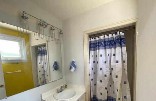 Brampton Villa | Cheerful 4 bedroom home