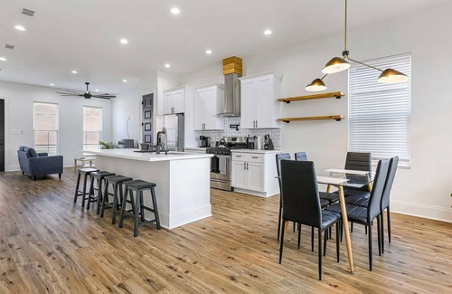 Lower Ninth Ward House | Cheerful 4-bedroom home