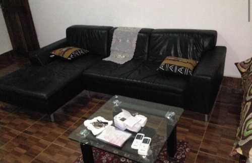 Oyibi Apartment | Cheerful 4 bedroom home with fire pitnn