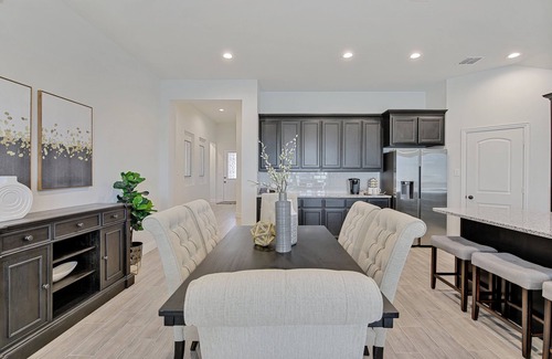 Argyle House | Cheerful 4 Bedroom House in Argyle with fenced backyard & fireplace