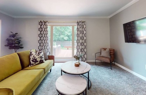 Canton House | Cheerful 4 bedroom in Canton