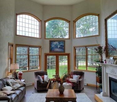 Appleton Villa | Cheerful 4 Bedroom Luxury Villa