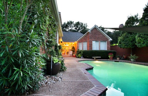 Plano House | Cheerful 4-bedroom residential home with pool!
