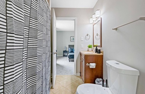 Chesterfield House | Cheerful 4-Bedroom Southside Home