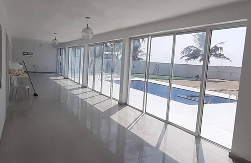 Lekki House | Cheerful 4-Bedroom Villa with a pool