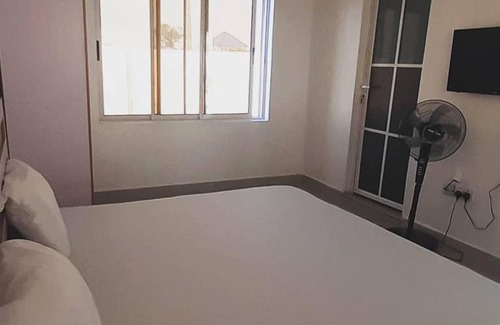 Lekki House | Cheerful 4-Bedroom Villa with a pool