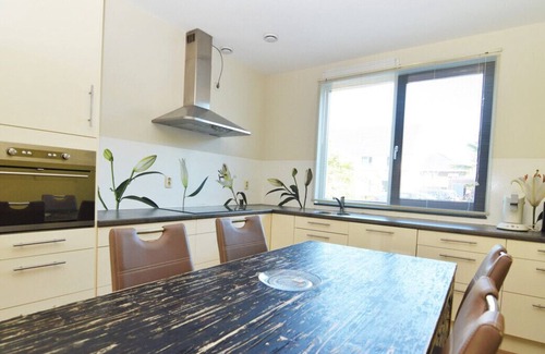 Almere House | Cheerful 4 Bedrooms Nearby Amsterdam