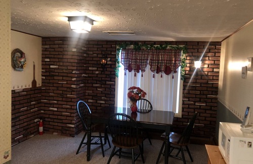 Robertsdale House | CHEERFUL 4 BEDROOMS GETAWAY HOME IN ROBERTSDALE