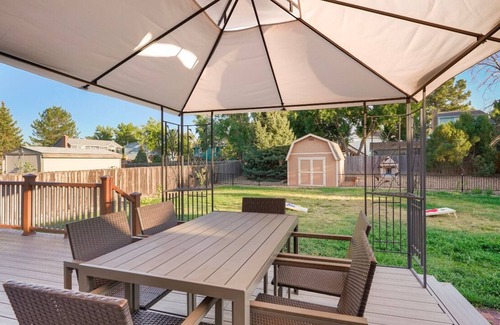 Littleton House | Cheerful 4BR home near Red Rocks & Mountains!