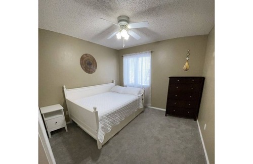Southeast Colorado Springs House | Cheerful 5-bedroom Colorado Mountain View home