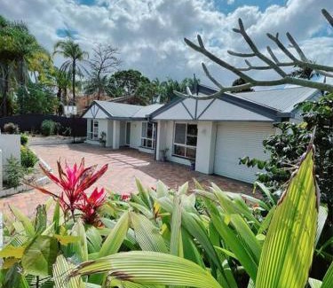 Hillcrest House | Cheerful 5 Bedroom Holiday Destination